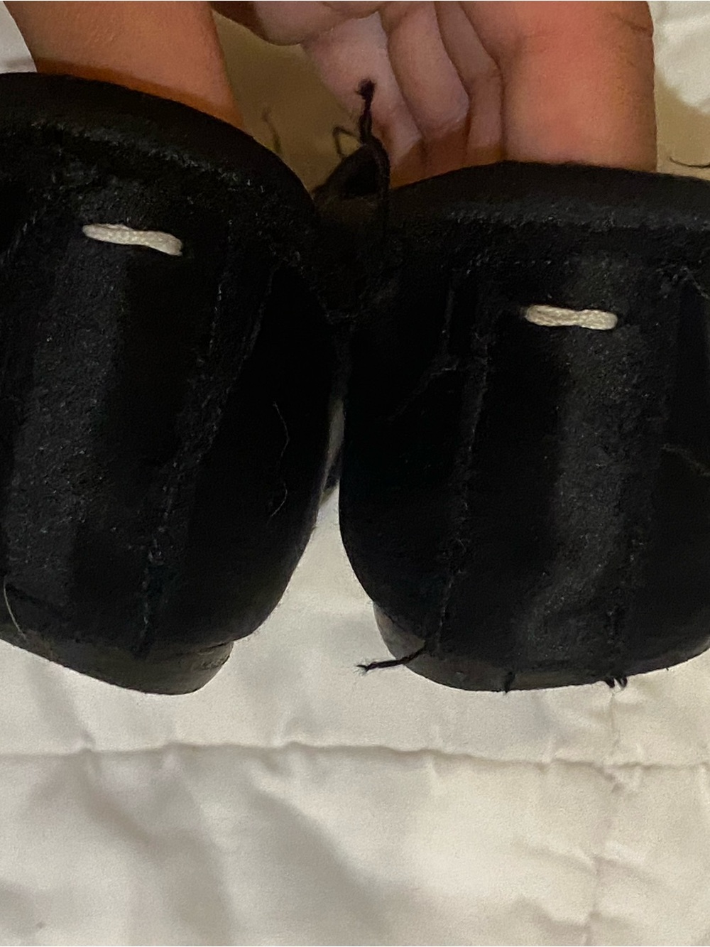 Maison Margiela black satin Tabi ballet flats - Picture 5 of 6